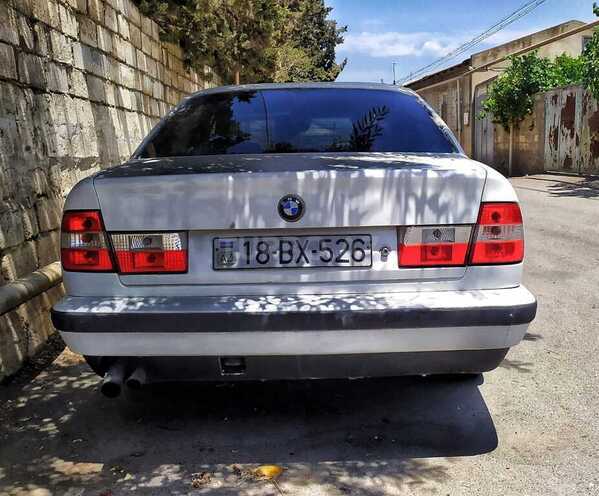 BMW 525 1989, 270,000 km - 2.5 l - Bakı