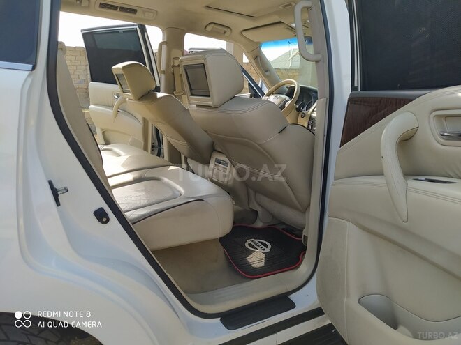 Nissan Patrol 2010, 182,000 km - 5.6 l - Bakı