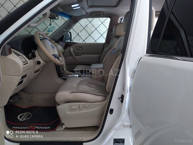 Nissan Patrol 2010, 182,000 km - 5.6 l - Bakı