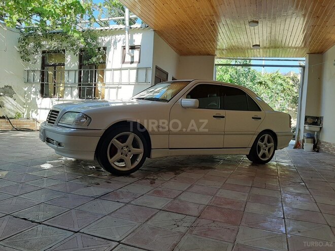 Mercedes C 240 2000, 199,856 km - 2.4 l - Bakı