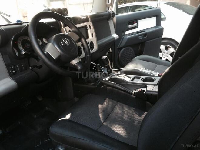 Toyota FJ Cruiser 2008, 170,000 km - 4.0 л - Bakı