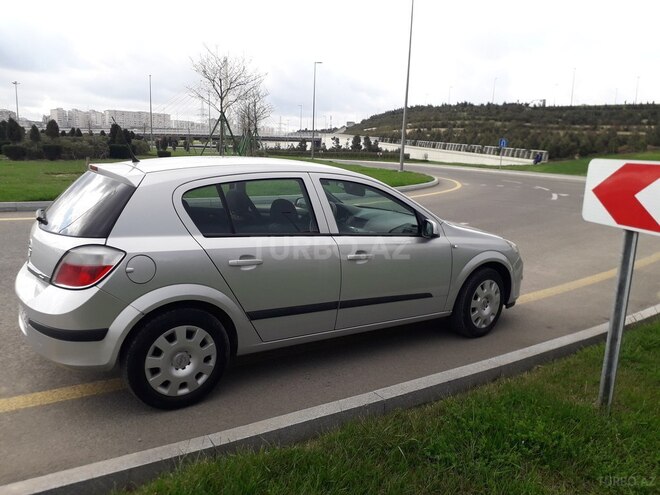 Opel Astra 2006, 200,000 km - 1.3 l - Bakı