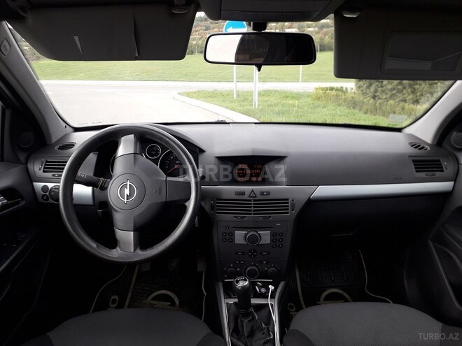 Opel Astra 2006, 200,000 km - 1.3 l - Bakı