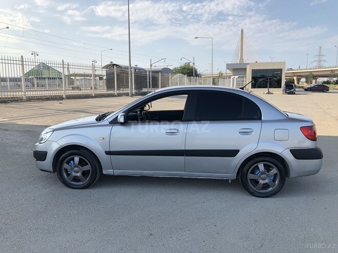 Kia Rio 2006, 323,000 km - 1.5 л - Bakı