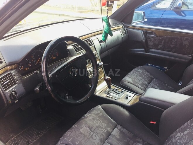 Mercedes E 200 1997, 353,000 km - 2.0 l - Bakı