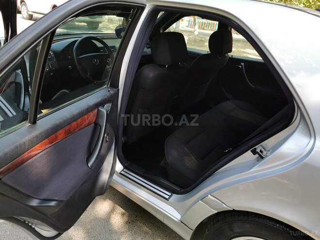 Mercedes C 220 1999, 300,000 km - 2.2 l - Bakı