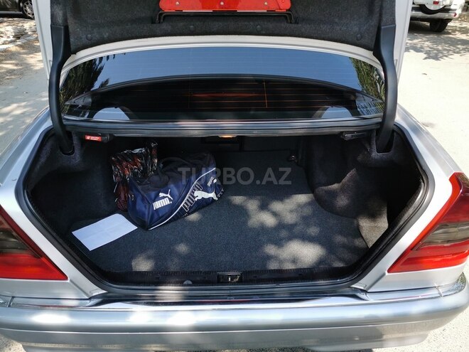 Mercedes C 220 1999, 300,000 km - 2.2 l - Bakı