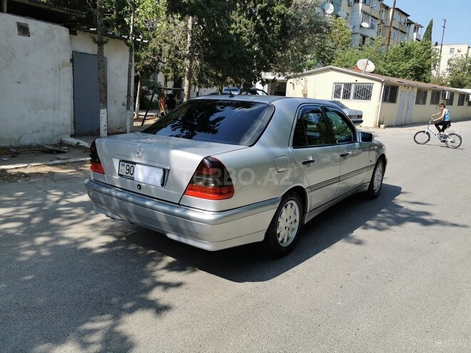 Mercedes C 220 1999, 300,000 km - 2.2 l - Bakı