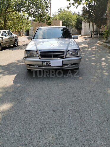 Mercedes C 220 1999, 300,000 km - 2.2 l - Bakı