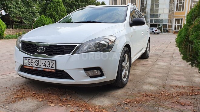 Kia Ceed 2011, 239,000 km - 1.6 l - Goranboy