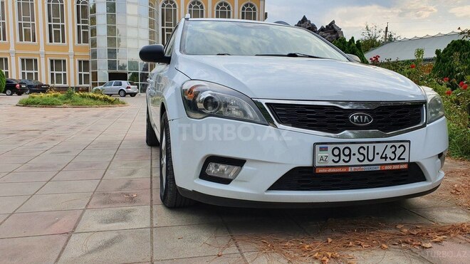 Kia Ceed 2011, 239,000 km - 1.6 l - Goranboy