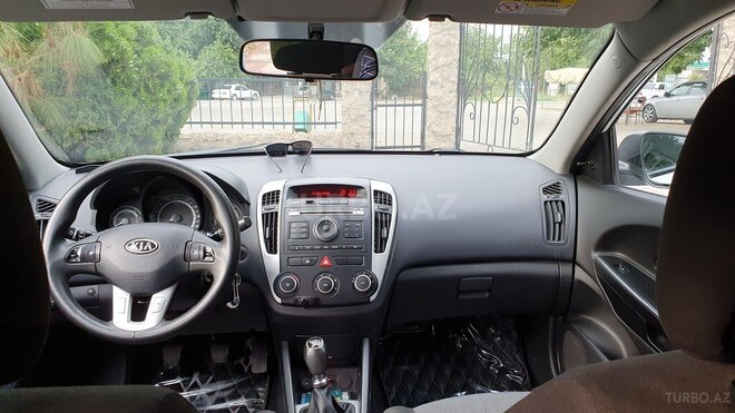 Kia Ceed 2011, 239,000 km - 1.6 l - Goranboy