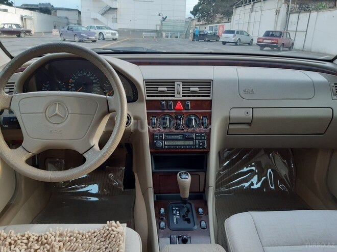 Mercedes C 200 1997, 220,000 km - 2.0 l - Gəncə