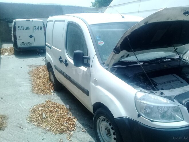 Fiat Doblo 2014, 185,000 km - 1.3 l - Bakı