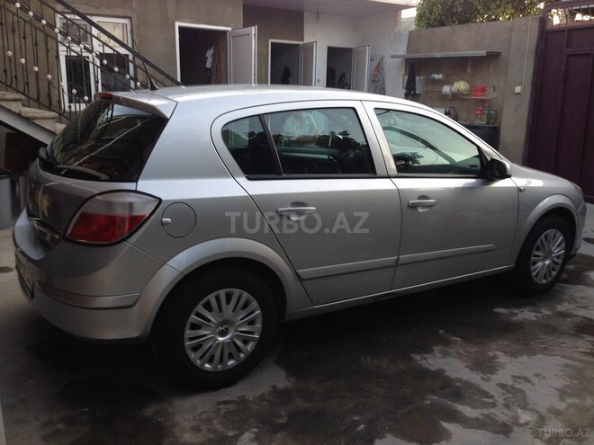 Opel Astra 2005, 170,000 km - 1.4 l - Bakı