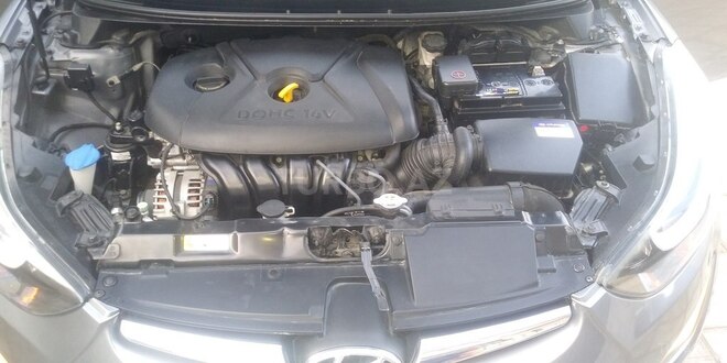 Hyundai Elantra 2015, 54,000 km - 1.8 l - Bakı