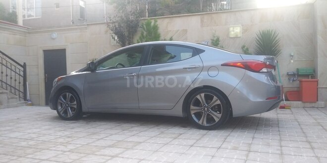 Hyundai Elantra 2015, 54,000 km - 1.8 l - Bakı