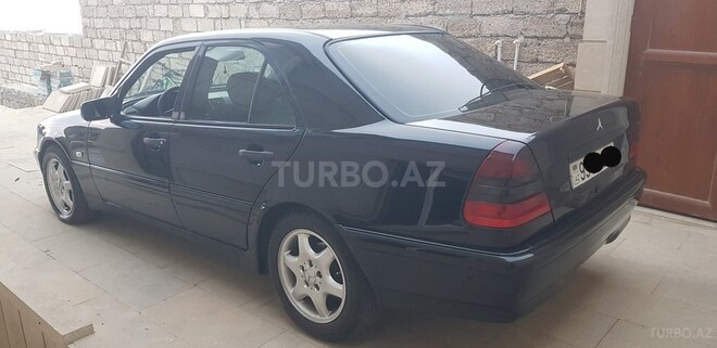 Mercedes C 220 2000, 339,000 km - 2.2 l - Bakı