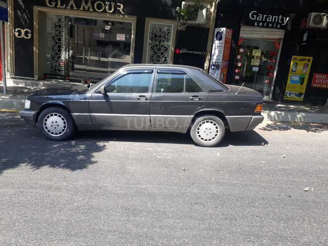 Mercedes 190 1990, 302,000 km - 1.8 л - Bakı