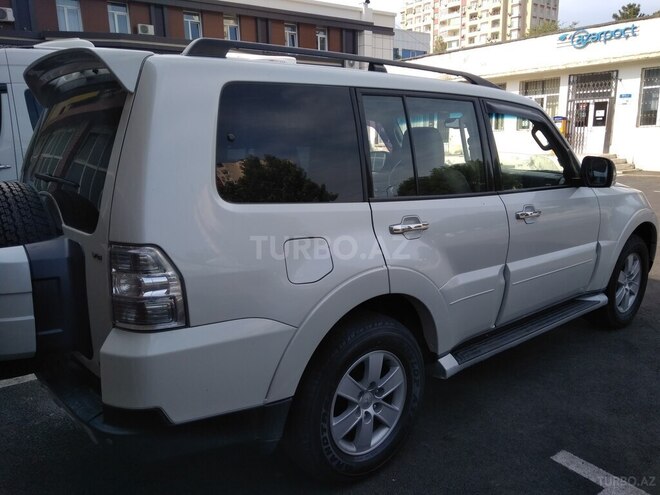 Mitsubishi Pajero 2008, 176,000 km - 3.0 l - Bakı