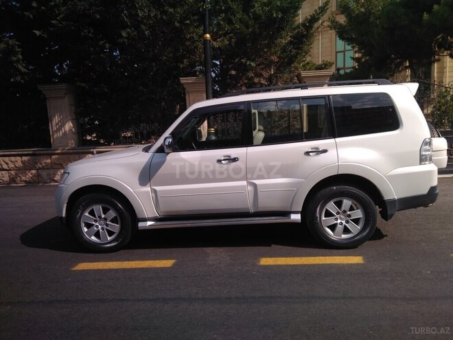 Mitsubishi Pajero 2008, 176,000 km - 3.0 l - Bakı