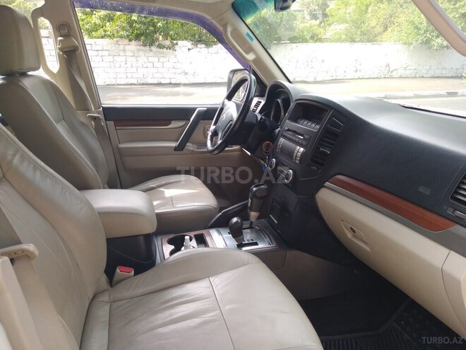 Mitsubishi Pajero 2008, 176,000 km - 3.0 l - Bakı