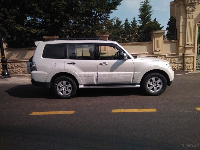 Mitsubishi Pajero 2008, 176,000 km - 3.0 l - Bakı