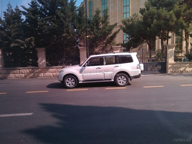 Mitsubishi Pajero 2008, 176,000 km - 3.0 l - Bakı