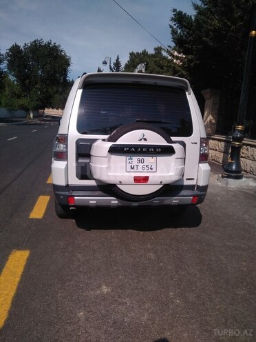 Mitsubishi Pajero 2008, 176,000 km - 3.0 l - Bakı