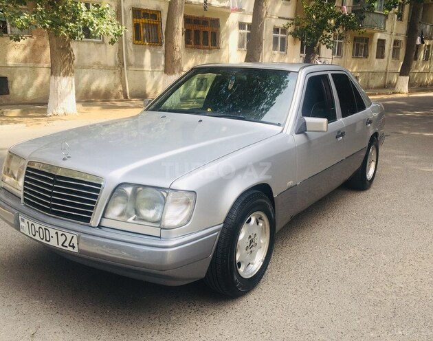 Mercedes E 250 1991, 350,000 km - 2.5 l - Sumqayıt