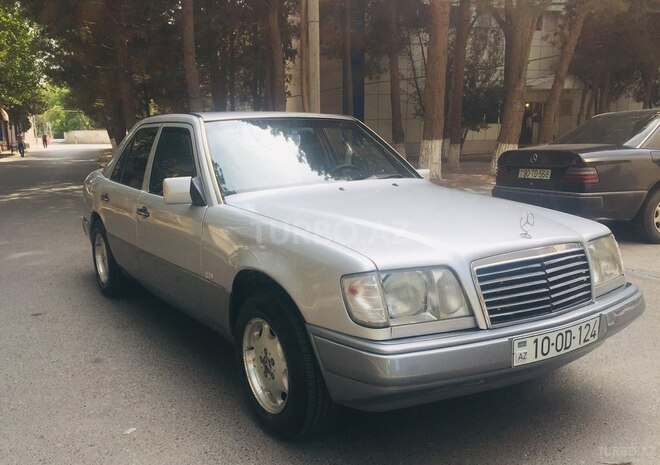 Mercedes E 250 1991, 350,000 km - 2.5 l - Sumqayıt