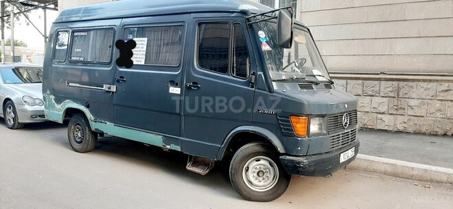 Mercedes 208 D 1993, 228,000 km - 2.5 l - Gəncə