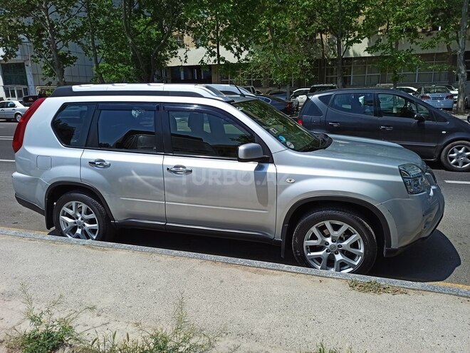 Nissan X-Trail 2013, 210,000 km - 2.5 l - Bakı