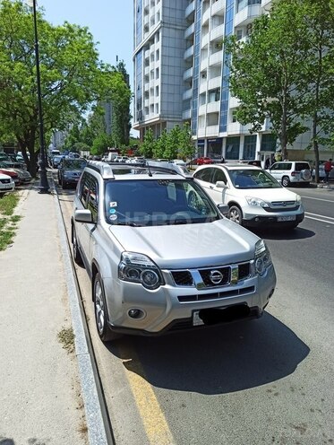 Nissan X-Trail 2013, 210,000 km - 2.5 l - Bakı