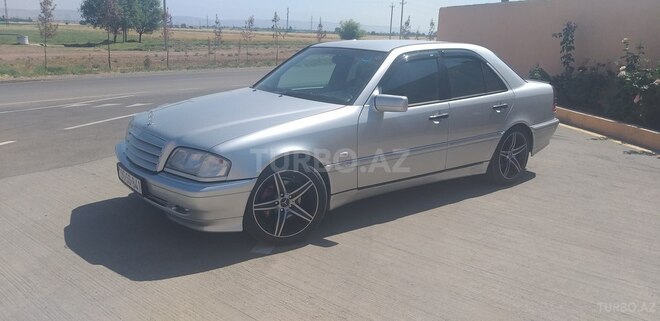 Mercedes C 240 2000, 106,700 km - 2.4 l - Gəncə