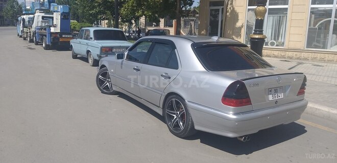 Mercedes C 240 2000, 106,700 km - 2.4 l - Gəncə