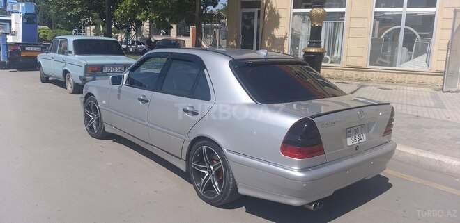 Mercedes C 240 2000, 106,700 km - 2.4 l - Gəncə