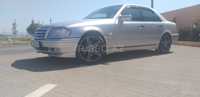 Mercedes C 240 2000, 106,700 km - 2.4 l - Gəncə