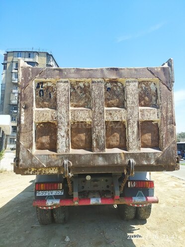 HOWO Sinotruk 2012, 230,000 km - 9.5 l - Bakı