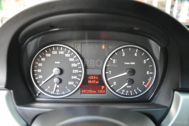 BMW 325 2007, 98,000 km - 2.5 l - Bakı