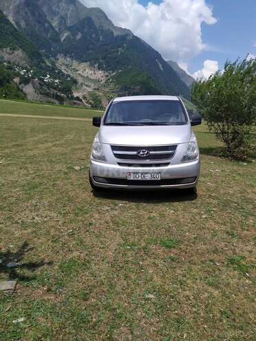Hyundai H-1 2008, 270,000 km - 2.5 l - Qəbələ