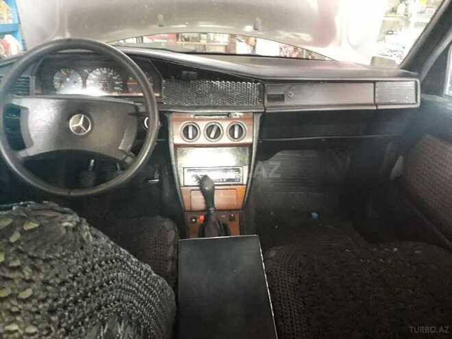 Mercedes 190 1992, 194,678 km - 2.0 l - Bakı