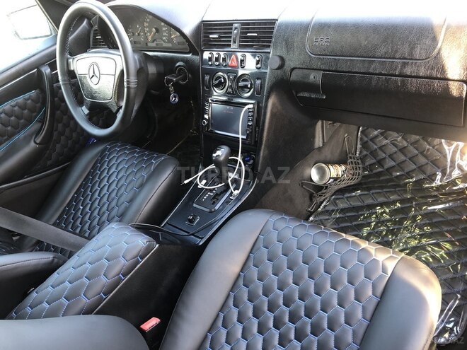 Mercedes C 200 1999, 233,355 km - 2.0 л - Bakı