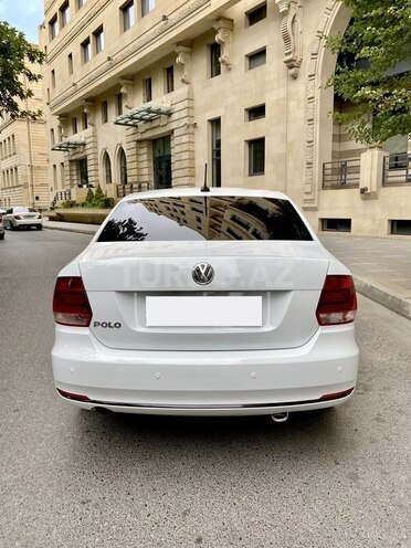 Volkswagen Polo 2017, 73,000 km - 1.6 л - Bakı