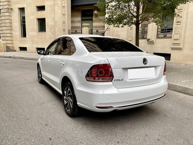Volkswagen Polo 2017, 73,000 km - 1.6 л - Bakı