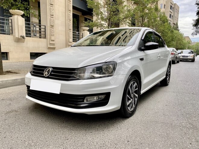 Volkswagen Polo 2017, 73,000 km - 1.6 л - Bakı