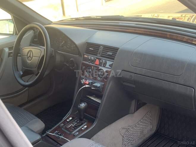 Mercedes C 200 1999, 325,000 km - 2.0 л - Bakı