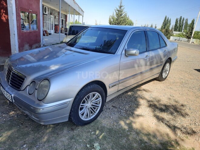 Mercedes E 240 2000, 235,800 km - 2.6 l - Sabirabad