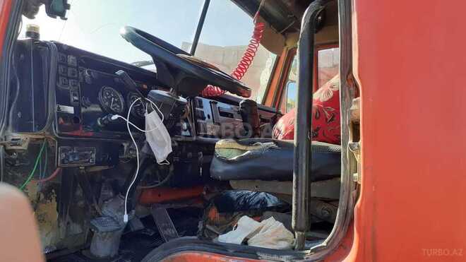 KamAz 55111 1984, 250,000 km - 11.0 l - Beyləqan