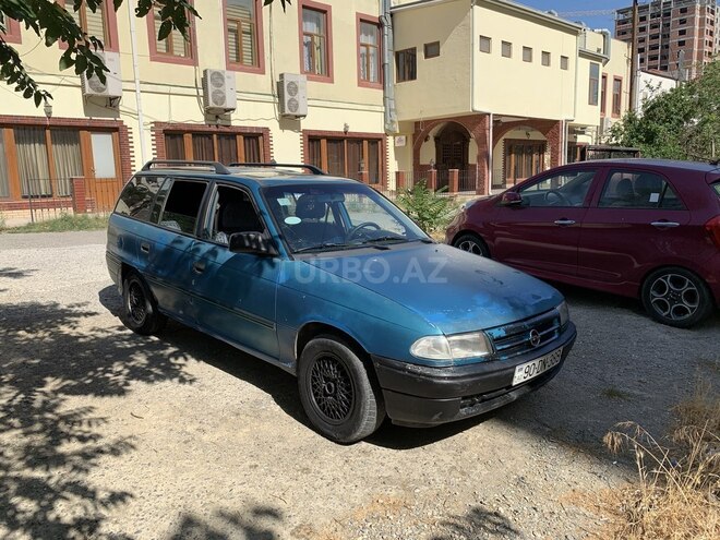 Opel Astra 1994, 380,000 km - 1.6 l - Bakı
